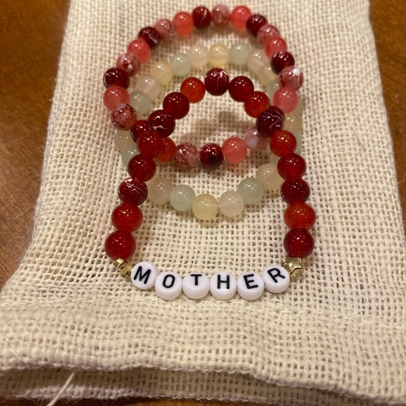 Brand new Mother beaded bracelet - Picture 5 of 5